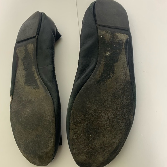 Tory Burch Black TLC Sedgewick Leather Flats W/ Gold Bow Detailing Size 9M - Picture 15 of 16